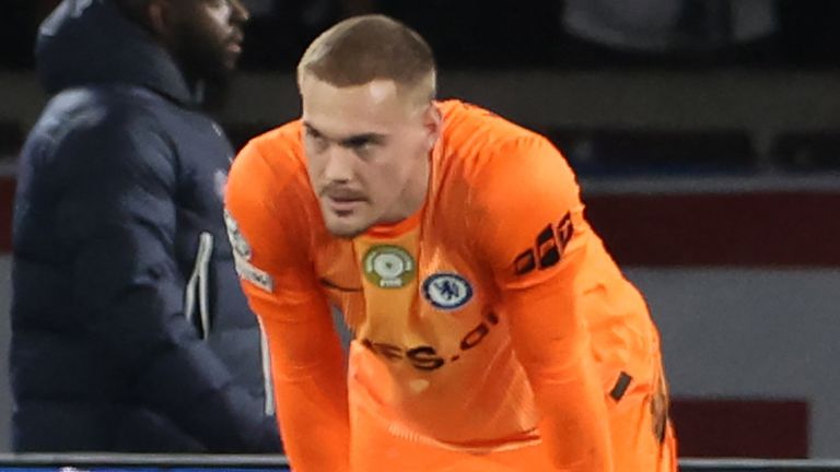 Jamie Carragher believes Chelsea can't compete unless they solve their goalkeeping issues following another costly mistake