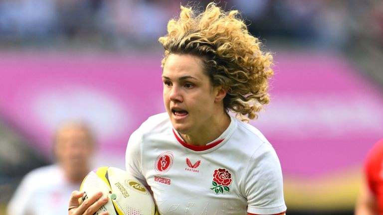 England's Ellie Kildunne has opened up about body dysmorphia struggles