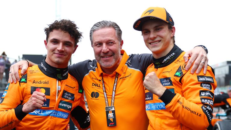 Lando Norris, Zak Brown, Oscar Piastri