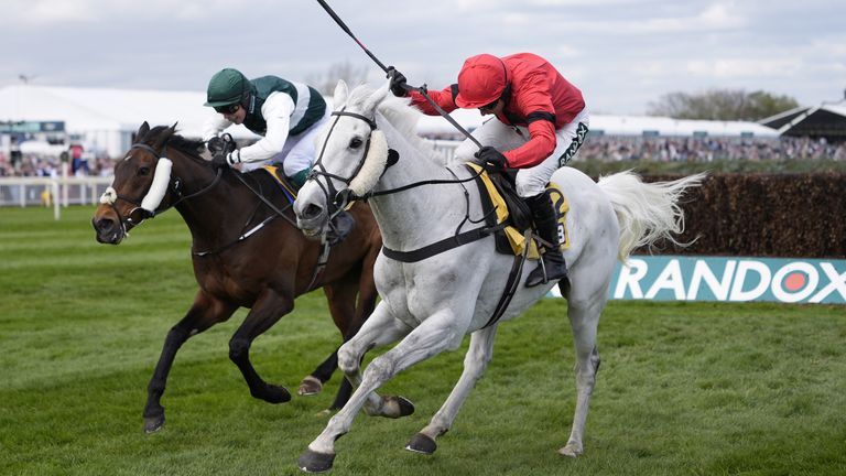 Grey Dawning defeated Solness in the Melling Chase
