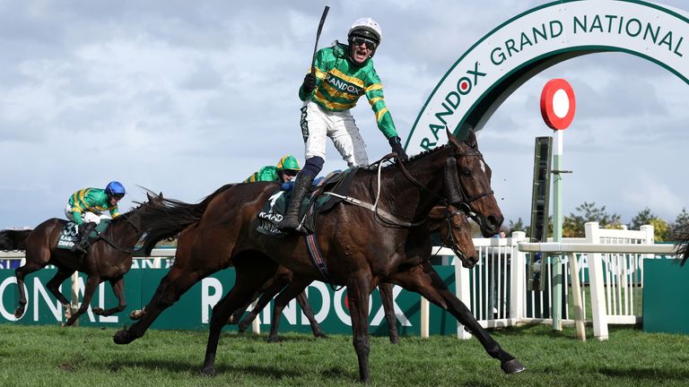 I Am Maximus wins the 2026 Grand National
