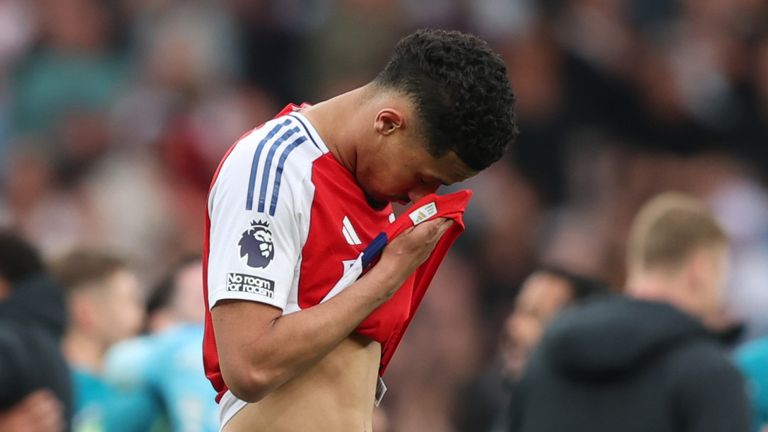 Jamie Carragher thinks William Saliba does not look the same player without Gabriel Magalhaes next to him